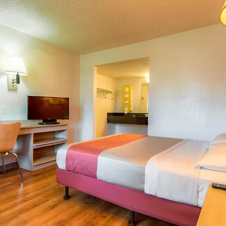 Motel 6-Costa Mesa, Ca - Newport Beach-3