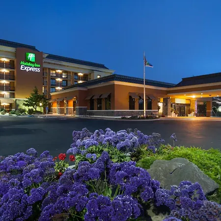 Holiday Inn Express At Monterey Bay By Ihg-3