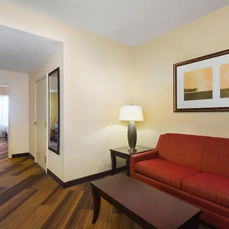 Holiday Inn Express & Suites Lakeland North I-4 By Ihg-3