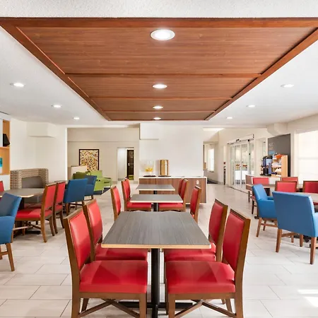 Holiday Inn Express & Suites Sarasota East By Ihg-2