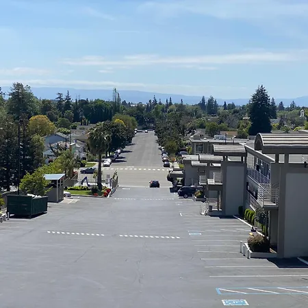 Budget Inn Of Hayward-2