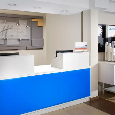 Holiday Inn Express & Suites San Antonio - Downtown Market Area By Ihg-2