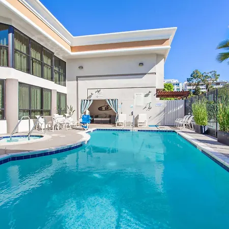 Holiday Inn Express Newport Beach By Ihg-2