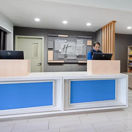 Holiday Inn Express & Suites Watsonville By Ihg-3