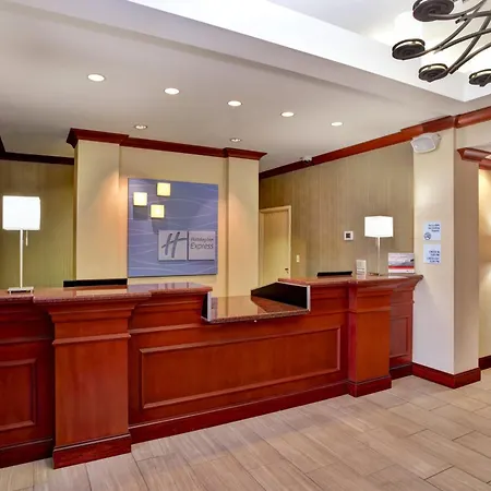 Holiday Inn Express Hotel & Suites Grand Rapids-North By Ihg-2
