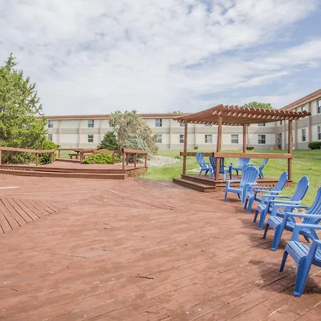 Ramada By Wyndham Angola/Fremont Area-2
