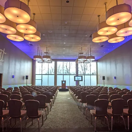 Holiday Inn Boston - Cambridge Area By Ihg-2