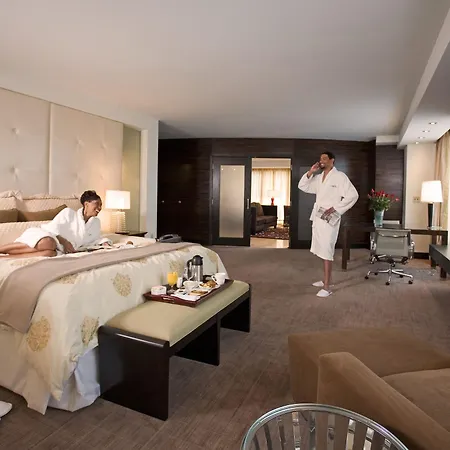 Le Merigot At Tropicana-3