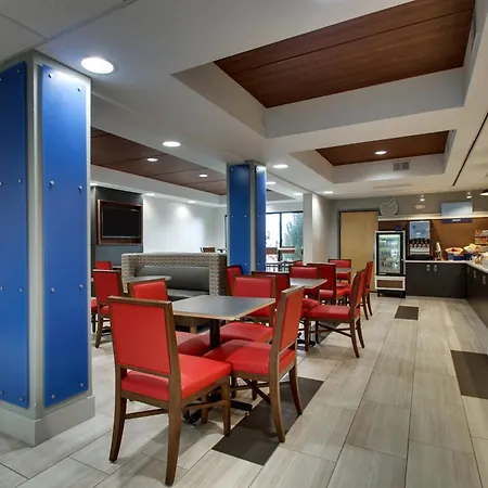 Holiday Inn Express Hotel & Suites Cedar Rapids I-380 At 33Rd Avenue By Ihg-3