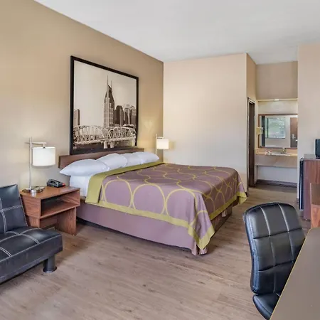 Super 8 By Wyndham Columbia-3