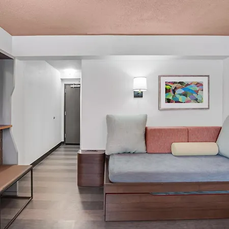 Holiday Inn Roanoke Airport - Conference Ctr By Ihg-2