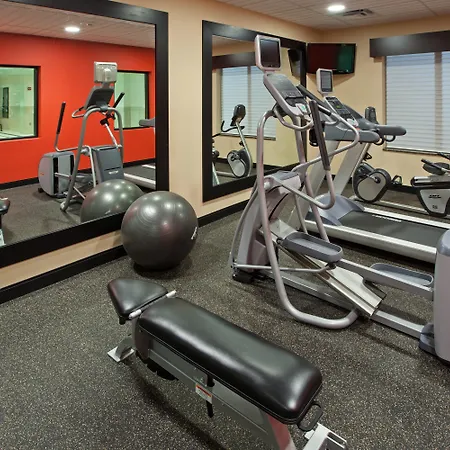 Holiday Inn Express & Suites Columbus/Edinburgh-2