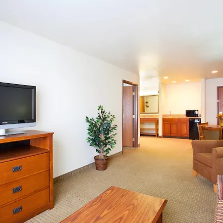 Holiday Inn Express Hotel & Suites Mattoon By Ihg-2
