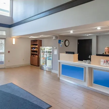 Holiday Inn Express Houghton-Keweenaw By Ihg-3
