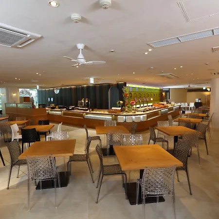 Hotel Plaza Osaka-3