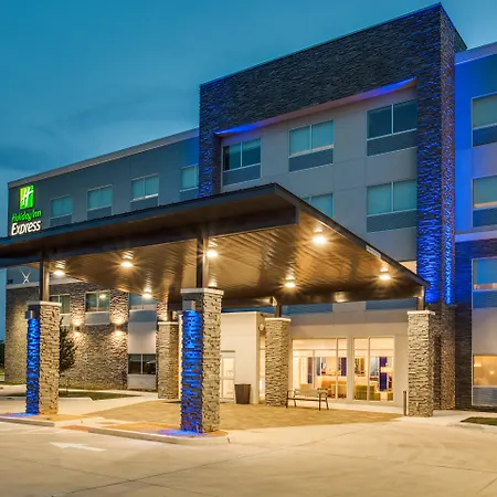 Holiday Inn Express & Suites - Denton South By Ihg-3