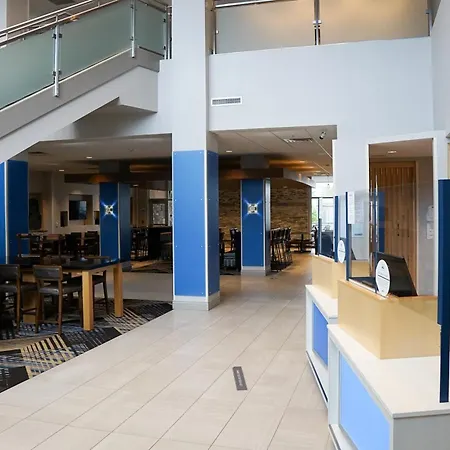 Holiday Inn Express & Suites - Aurora Medical Campus By Ihg-2