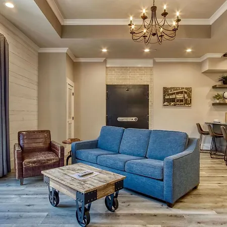 The Historic Central, A New Hotel Collection Property-3