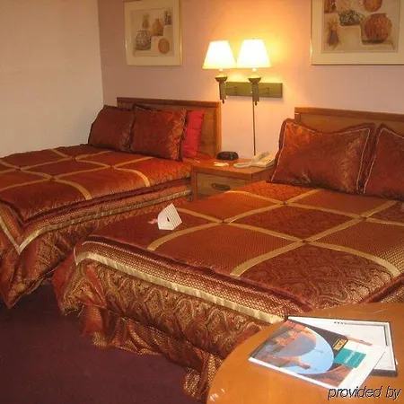 Fortuna Inn And Suites-2