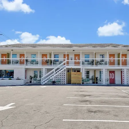 The Starlite Inn-3