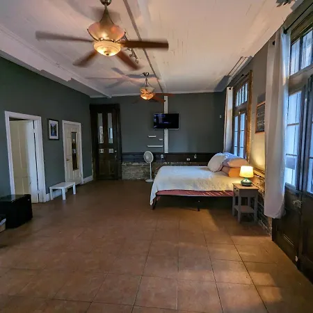 Maison Des Lunes-3