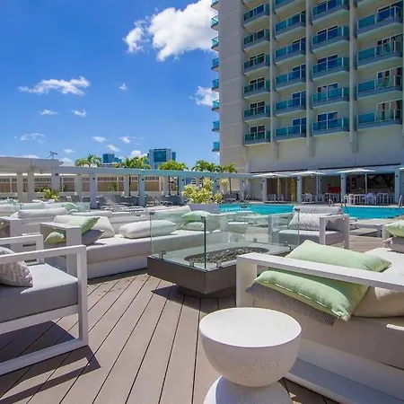 Beach Condo With Balcony And Ocean Views Dl-3