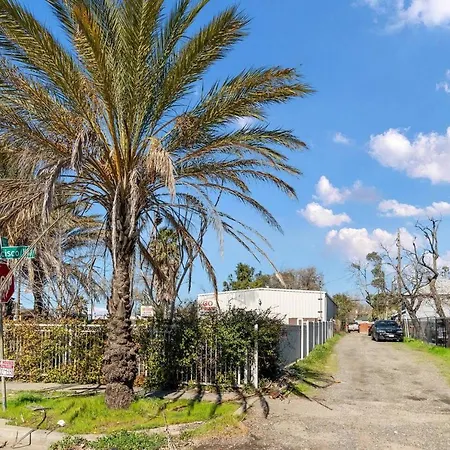 Cozy 1Bdr/1Br Home Near Downtown-3