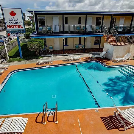Royal Canadian Motel-2