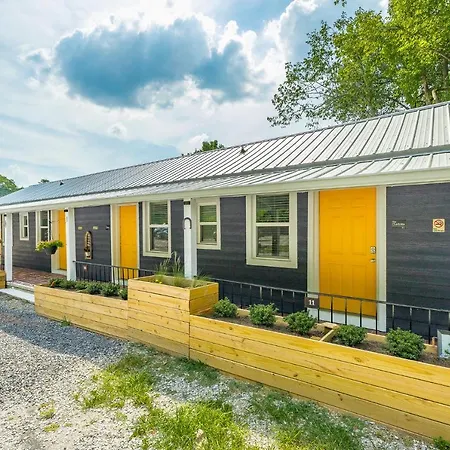 07 The Gio Room - A Pmi Scenic City Vacation Rental-3
