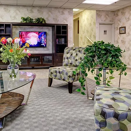 Palm Pavilion Inn-3