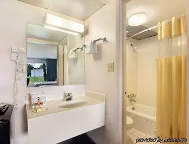 Days Inn Sanford-3