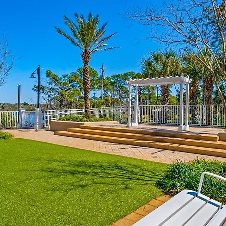 Laketown Wharf 1330-2