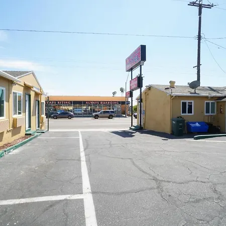Signal Hill Motel Beach Motel-2