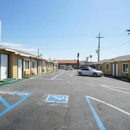 Signal Hill Motel Beach Motel-3