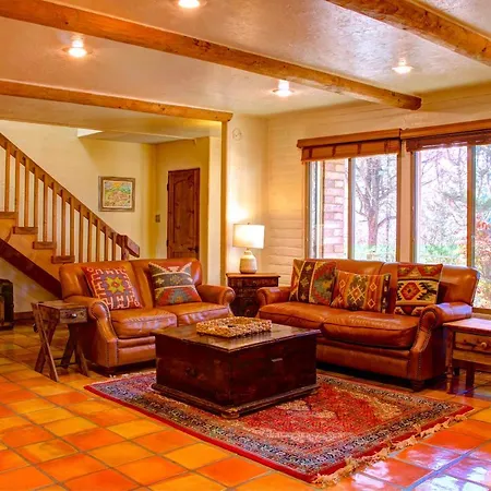 Beautiful Santa Fe Residence Blocks From The Plaza And Close To Ski Basin-3
