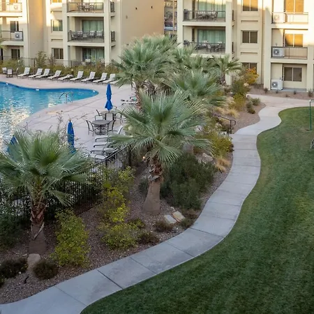 W307 Third Floor 3-Bedroom Pool View-3