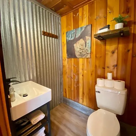 Cabin 8 At Horse Creek Resort-3