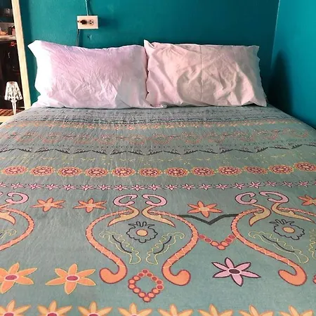 Bnb Somom Mobay Lodging-3