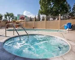 Econo Lodge-2