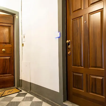 N4U Guest House Florence-3