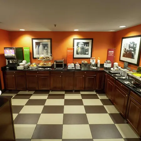 Hampton Inn Hazleton-2