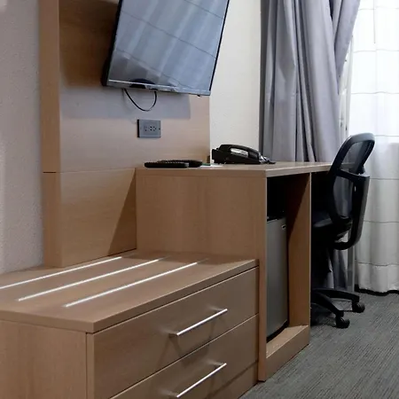 Quality Inn Portland Airport Pdx-3
