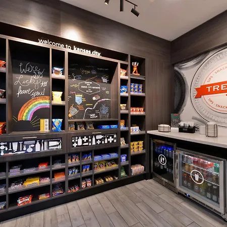 Hampton Inn Kansas City Northeast-2