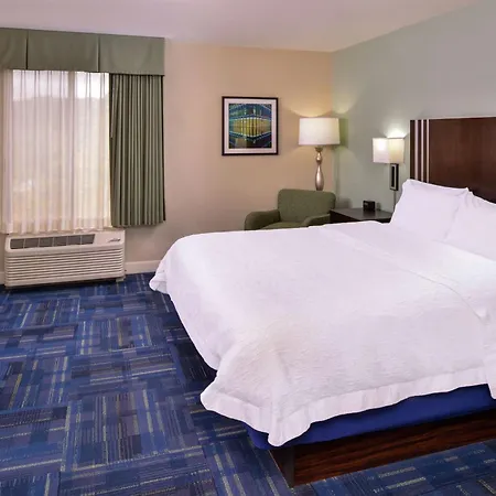 Hampton Inn Eugene-3