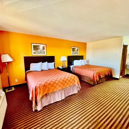 Scottish Inn & Suites - Eau Claire-3