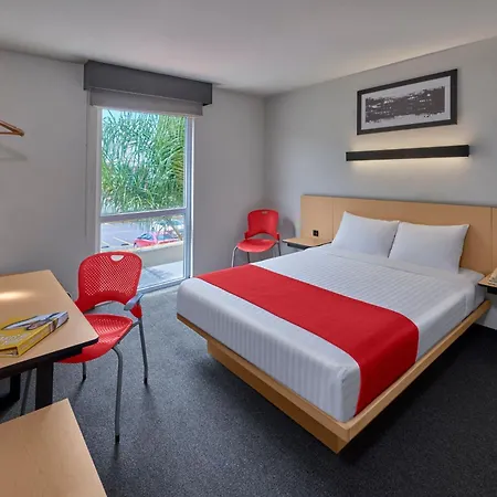 City Express Plus By Marriott Guadalajara Expo-2