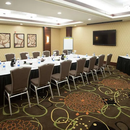 Embassy Suites By Hilton Fayetteville Fort Bragg-3