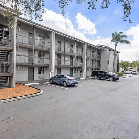 La Quinta Inn By Wyndham Miami Airport North-2