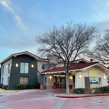 La Quinta Inn By Wyndham Amarillo Mid-City-3