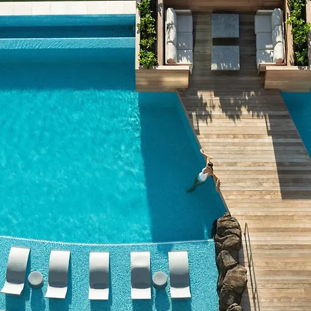 The Ritz-Carlton Residences, Waikiki Beach Hotel-3
